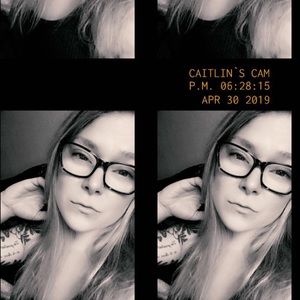 Meet your Posher, Caitlin